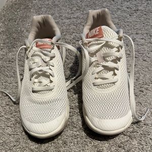 Nike Flex Experience RN 6 Sail Metallic Rose Gold